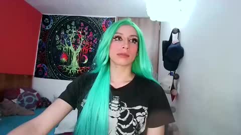 Snapshot of cosmic_crystal chatting on January 2025 07:31:02 PM cosmic_crystal online show from January 2025 07:31:02 PM