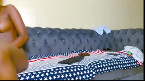 Snapshot of cottoncandi01 chatting on November 2025 02:17:01 PM tina online show from November 2025 02:17:01 PM