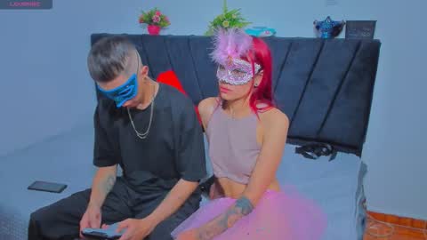 Snapshot of couple_2533 chatting on November 2025 11:01:02 AM couple_2533 online show from November 2025 11:01:02 AM