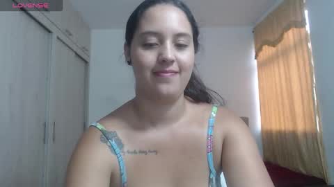 Snapshot of couple_sexandlove chatting on November 2025 07:02:02 PM ALEJANDRO Y EMILY online show from November 2025 07:02:02 PM