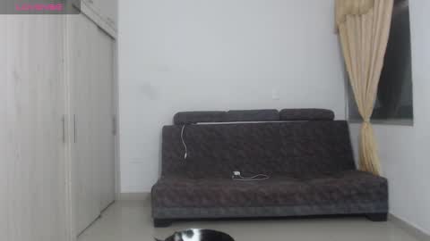 Snapshot of couple_sexandlove chatting on November 2025 01:59:02 AM ALEJANDRO Y EMILY online show from November 2025 01:59:02 AM