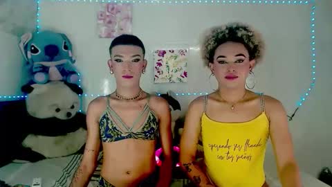 Snapshot of couple_sweet1016 chatting on October 2025 12:19:02 AM ALEXA KIM online show from October 2025 12:19:02 AM