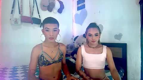 Snapshot of couple_sweet1016 chatting on November 2025 11:15:02 PM ALEXA KIM online show from November 2025 11:15:02 PM