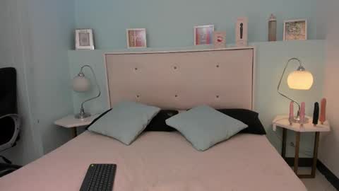 Snapshot of couplecolombia_gh chatting on October 2025 04:35:01 AM lola y juan online show from October 2025 04:35:01 AM