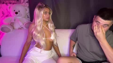 Snapshot of coupleinspire chatting on October 2025 08:21:02 PM Emily Ryan online show from October 2025 08:21:02 PM