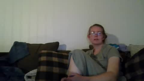 norwegian couple online show from September 2025 07:04:01 PM