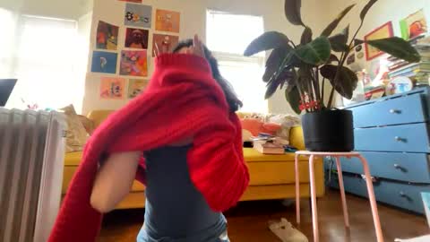 Snapshot of covergirl9 chatting on November 2025 05:57:01 PM covergirl9 online show from November 2025 05:57:01 PM