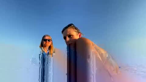 Cpl2Thrpl online show from October 2025 11:14:02 PM