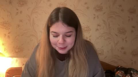 Snapshot of crave_elise chatting on October 2025 09:59:01 PM Elise online show from October 2025 09:59:01 PM