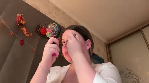 Snapshot of crave_elise chatting on November 2025 05:16:02 AM Elise online show from November 2025 05:16:02 AM