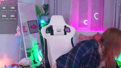 Snapshot of crazy__wine chatting on October 2025 10:52:01 PM Sonya online show from October 2025 10:52:01 PM