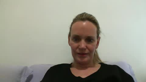 Anny online show from December 2024 10:31:01 PM