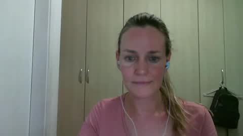 Anny online show from January 2025 09:10:01 PM