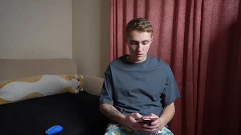 Snapshot of crazybottom99 chatting on October 2025 05:34:01 PM Alex online show from October 2025 05:34:01 PM