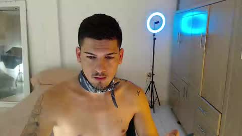 Bull online show from October 2025 03:37:02 AM