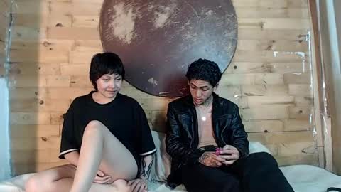 Snapshot of creampie_couple1 chatting on January 2025 01:02:01 AM CAMILA Y SEBASTIAN online show from January 2025 01:02:01 AM