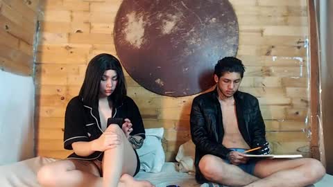 Snapshot of creampie_couple1 chatting on January 2025 03:44:01 AM CAMILA Y SEBASTIAN online show from January 2025 03:44:01 AM