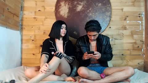Snapshot of creampie_couple1 chatting on January 2025 06:54:01 AM CAMILA Y SEBASTIAN online show from January 2025 06:54:01 AM