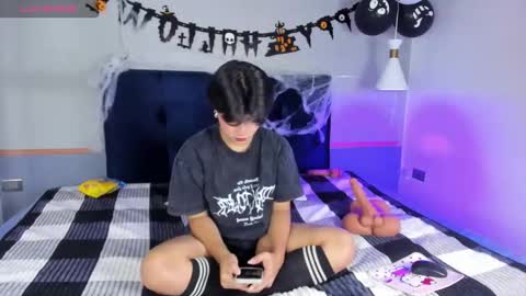 Snapshot of creamy_angelo chatting on October 2025 09:37:01 PM creamy_angelo online show from October 2025 09:37:01 PM