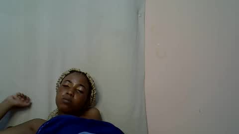 Creamy online show from September 2025 07:14:01 PM