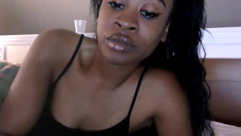 Snapshot of creamycherrypop chatting on October 2025 08:42:01 AM FREE online show from October 2025 08:42:01 AM