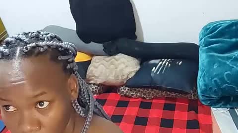 creamyhub online show from October 2025 06:58:02 AM