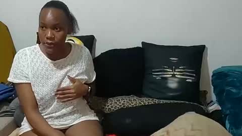 creamyhub online show from November 2025 07:19:01 AM