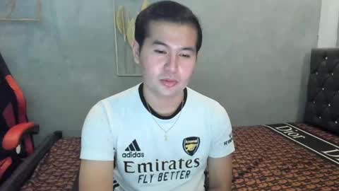 Snapshot of creamynow chatting on December 2024 12:44:01 PM BareCreamyCum online show from December 2024 12:44:01 PM