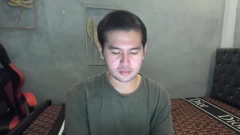 Snapshot of creamynow chatting on December 2024 01:39:01 PM BareCreamyCum online show from December 2024 01:39:01 PM