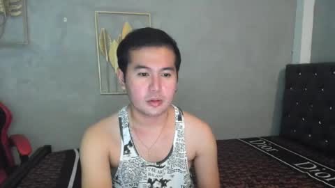 Snapshot of creamynow chatting on December 2024 11:18:01 AM BareCreamyCum online show from December 2024 11:18:01 AM