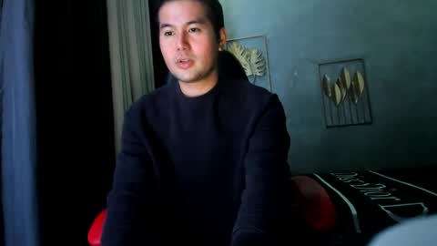 Snapshot of creamynow chatting on December 2024 06:19:02 PM BareCreamyCum online show from December 2024 06:19:02 PM