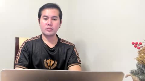 Snapshot of creamynow chatting on January 2025 08:32:02 PM BareCreamyCum online show from January 2025 08:32:02 PM