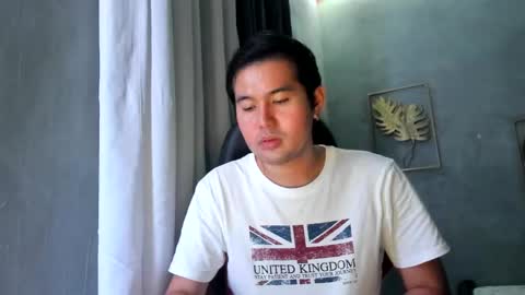 Snapshot of creamynow chatting on January 2025 04:43:02 PM BareCreamyCum online show from January 2025 04:43:02 PM