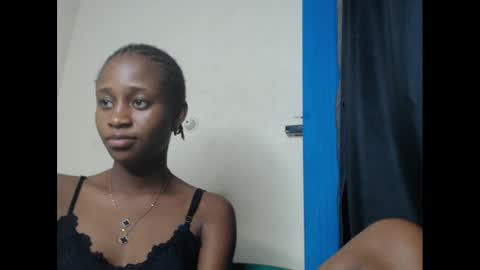 creamyxmuffin online show from March 2025 09:59:01 PM