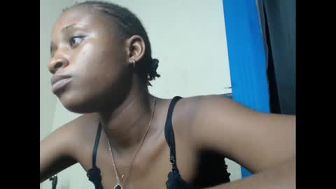 creamyxmuffin online show from March 2025 01:04:02 AM