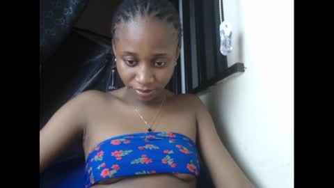 creamyxmuffin online show from March 2025 07:49:02 PM