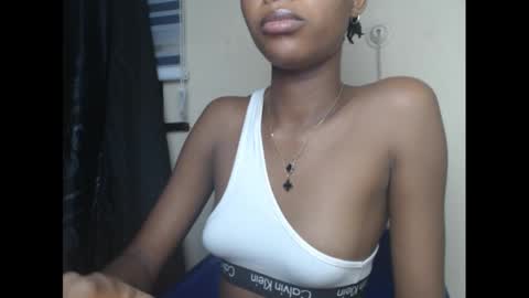 creamyxmuffin online show from March 2025 02:46:02 AM
