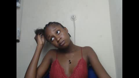 creamyxmuffin online show from March 2025 05:57:01 AM