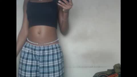 creamyxmuffin online show from September 2025 10:43:02 PM