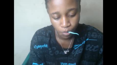 creamyxmuffin online show from September 2025 06:24:01 AM