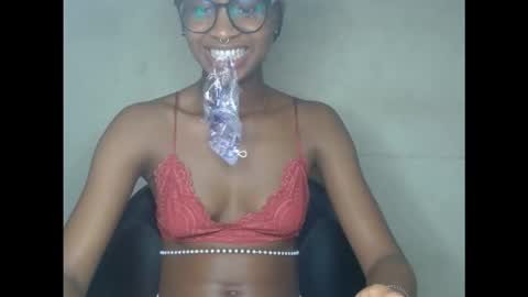 creamyxmuffin online show from September 2025 08:10:01 PM