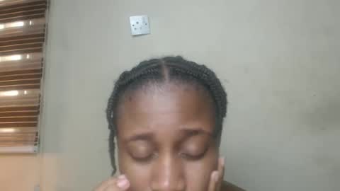 creamyxmuffin online show from September 2025 09:03:01 AM