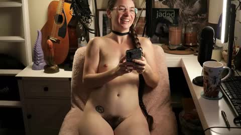 Creature Marie online show from December 2025 01:20:01 PM