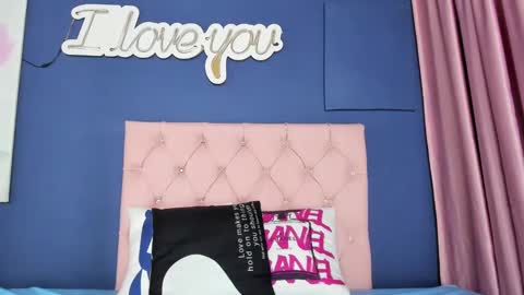 Cris Evanz online show from February 2025 07:06:02 PM