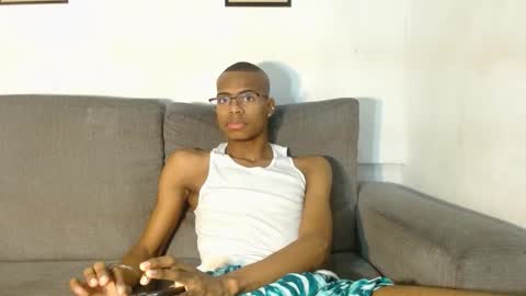 criss_zuri online show from October 2025 11:55:02 AM