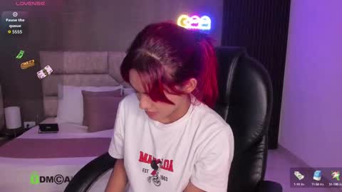 Snapshot of cristal__adams chatting on September 2025 12:39:01 PM cristal__adams online show from September 2025 12:39:01 PM