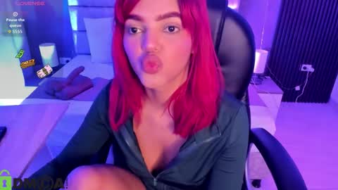 Snapshot of cristal__adams chatting on October 2025 01:08:02 PM cristal__adams online show from October 2025 01:08:02 PM