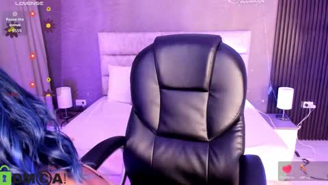 Snapshot of cristal__adams chatting on November 2025 11:55:02 AM cristal__adams online show from November 2025 11:55:02 AM