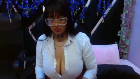Cristal online show from September 2025 04:03:01 AM