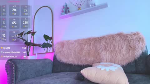 Cristal  online show from December 2024 03:37:01 AM